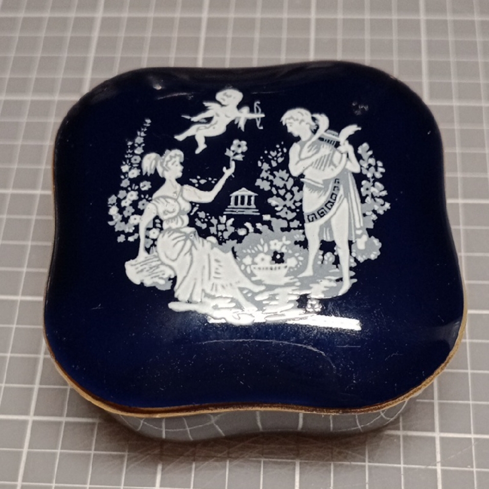 Elegant Navy Blue Jewelry Organizer Box